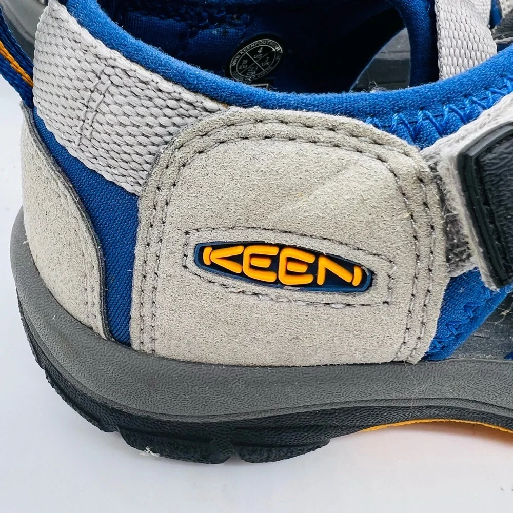 KEEN Newport H2 Boys Closed Toe Hybrid Sandals – Gray with Blue Accents Size 4